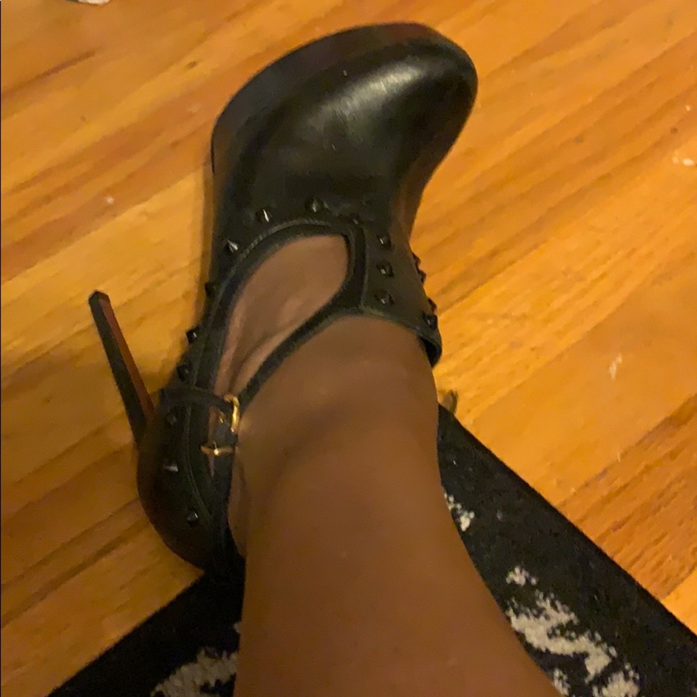 Schultz ❤️Beautiful shoes 👠